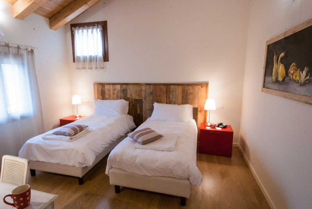 Pensjonat Casa Dei Racconti Ceggia Zewnętrze zdjęcie